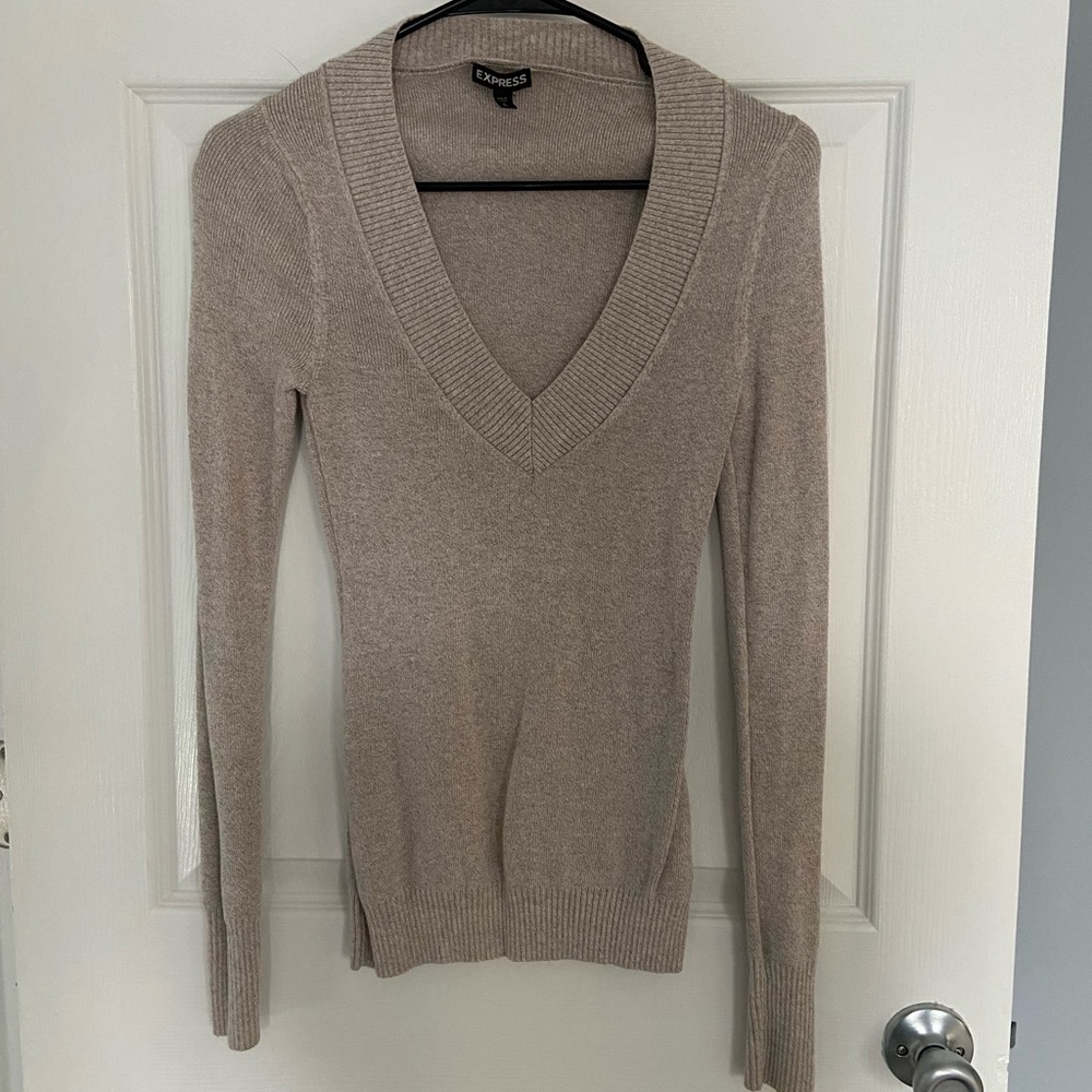 Classic V Neck Sweater